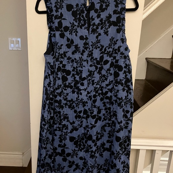 Blue and Black Floral Shift Dress ON SALE - Picture 5 of 7